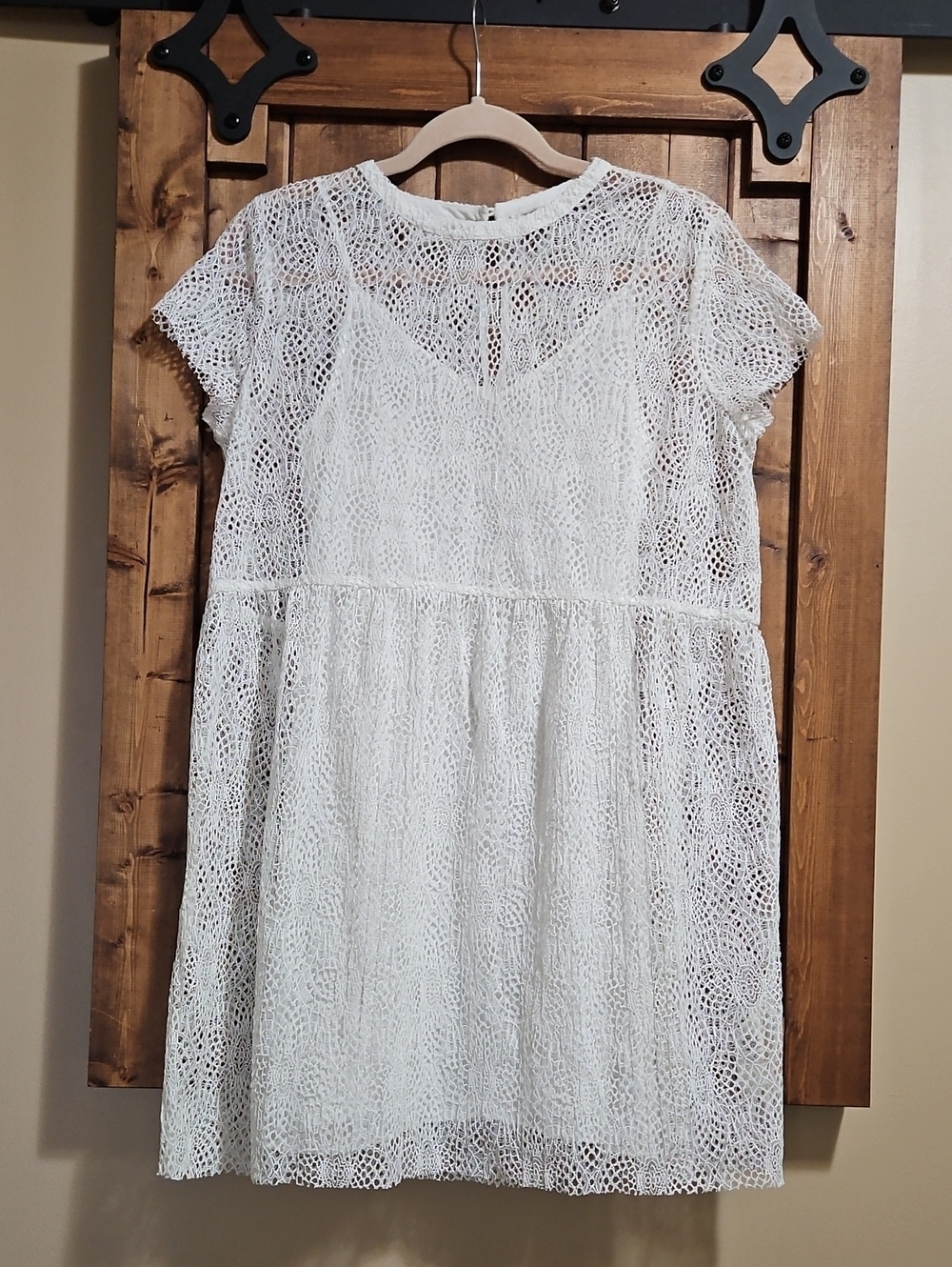 Little Moon Aritzia 2 Piece Olive Lace Shift Dress In White XS